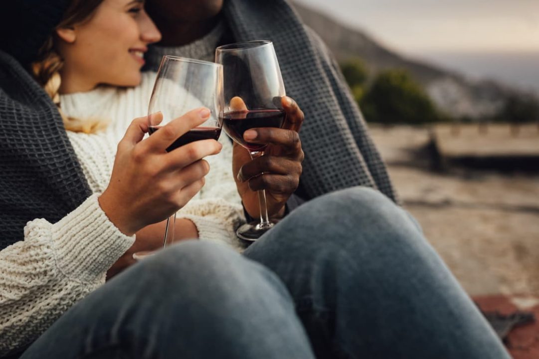 découvrez l'évasion parfaite avec un week-end romantique en bourgogne. profitez de paysages enchanteurs, de délicieuses spécialités gastronomiques et de moments inoubliables à deux au cœur de cette région viticole emblématique.