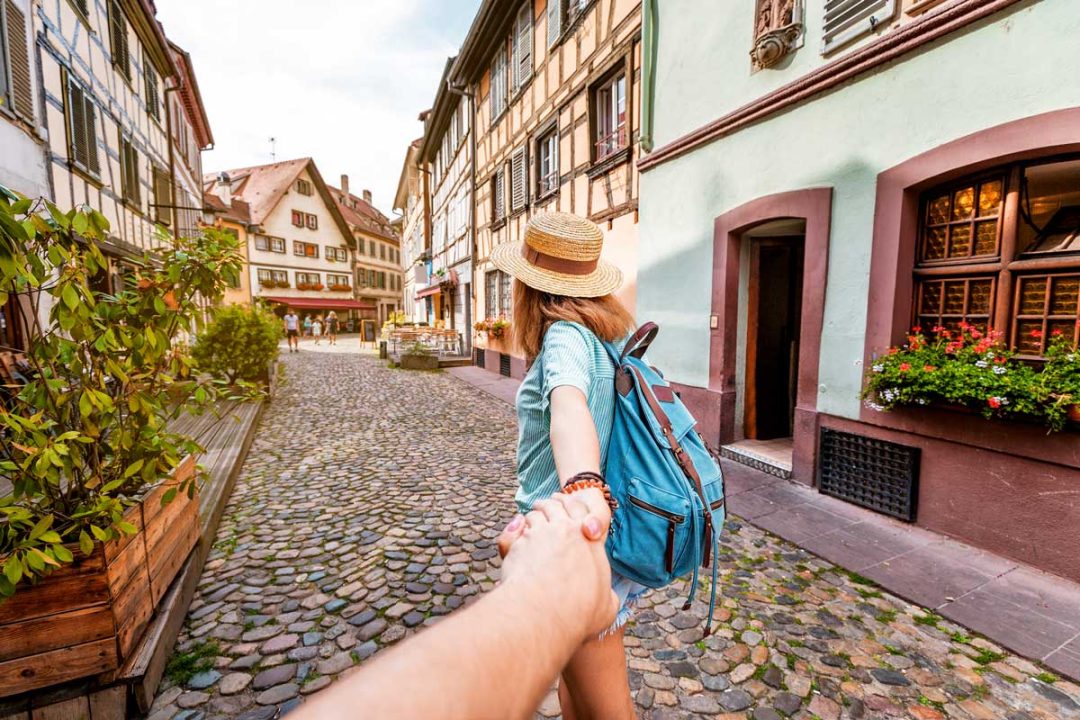 profitez d'un week-end romantique en couple avec des idées d'activités, de destinations et de conseils pour se reconnecter et créer des souvenirs inoubliables ensemble.