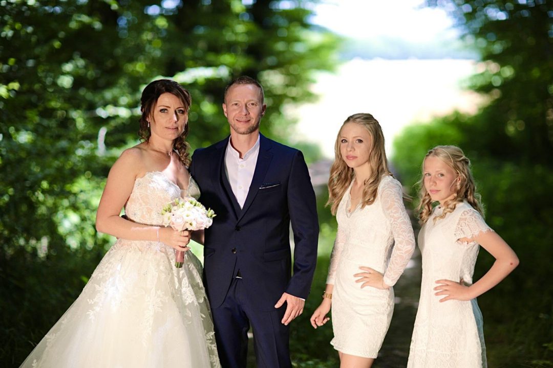 découvrez les moments magiques des couples mariés ce week-end dans les vosges, entre paysages enchanteurs et célébrations inoubliables.