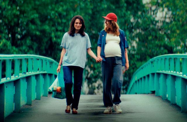 un week-end romantique tourne au cauchemar pour un couple après un vol inattendu. découvrez leur histoire et les conséquences de cet incident.