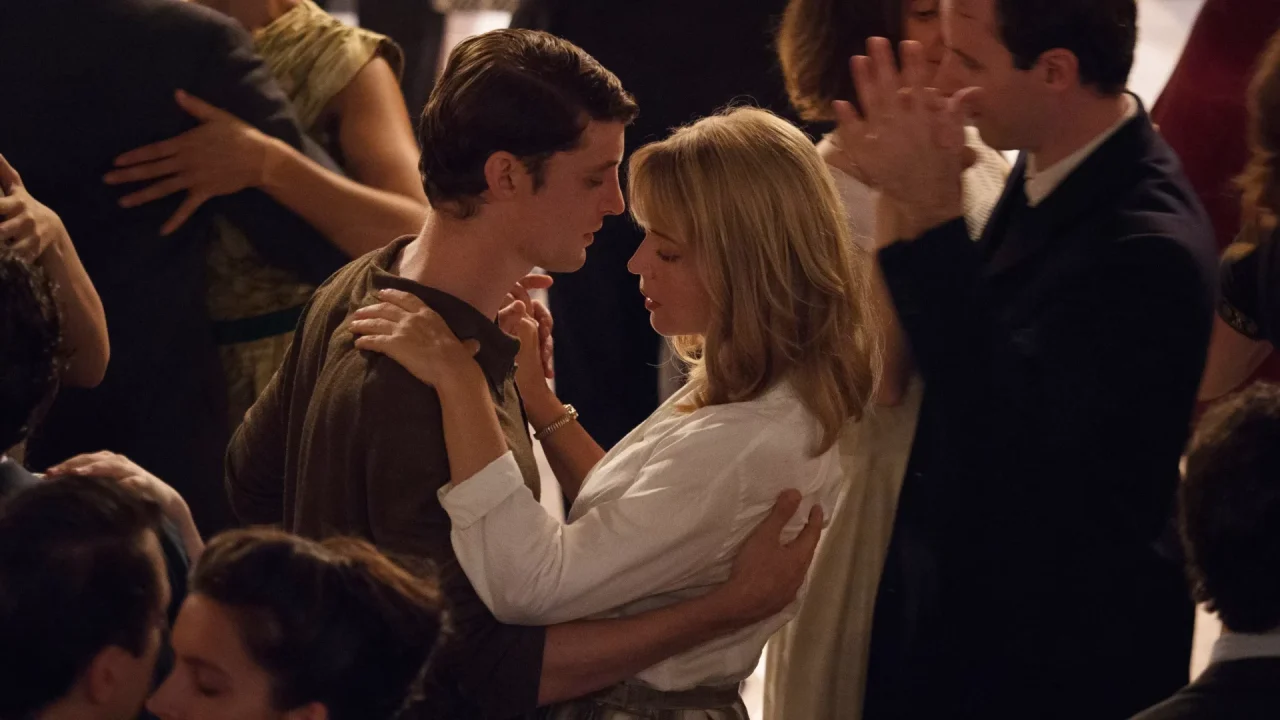 découvrez l'histoire passionnante de catherine et l'homme marié, une romance pleine de doutes et d'émotions où l'amour incertain défie les conventions.