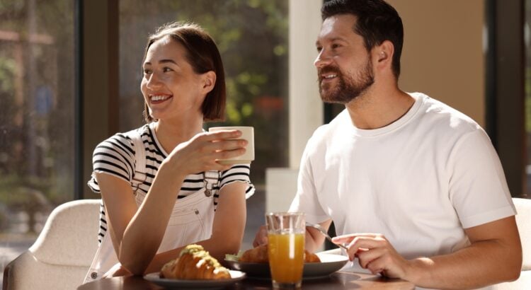 découvrez des habitudes simples à adopter le week-end pour renforcer votre couple, améliorer la communication et partager des moments de complicité.