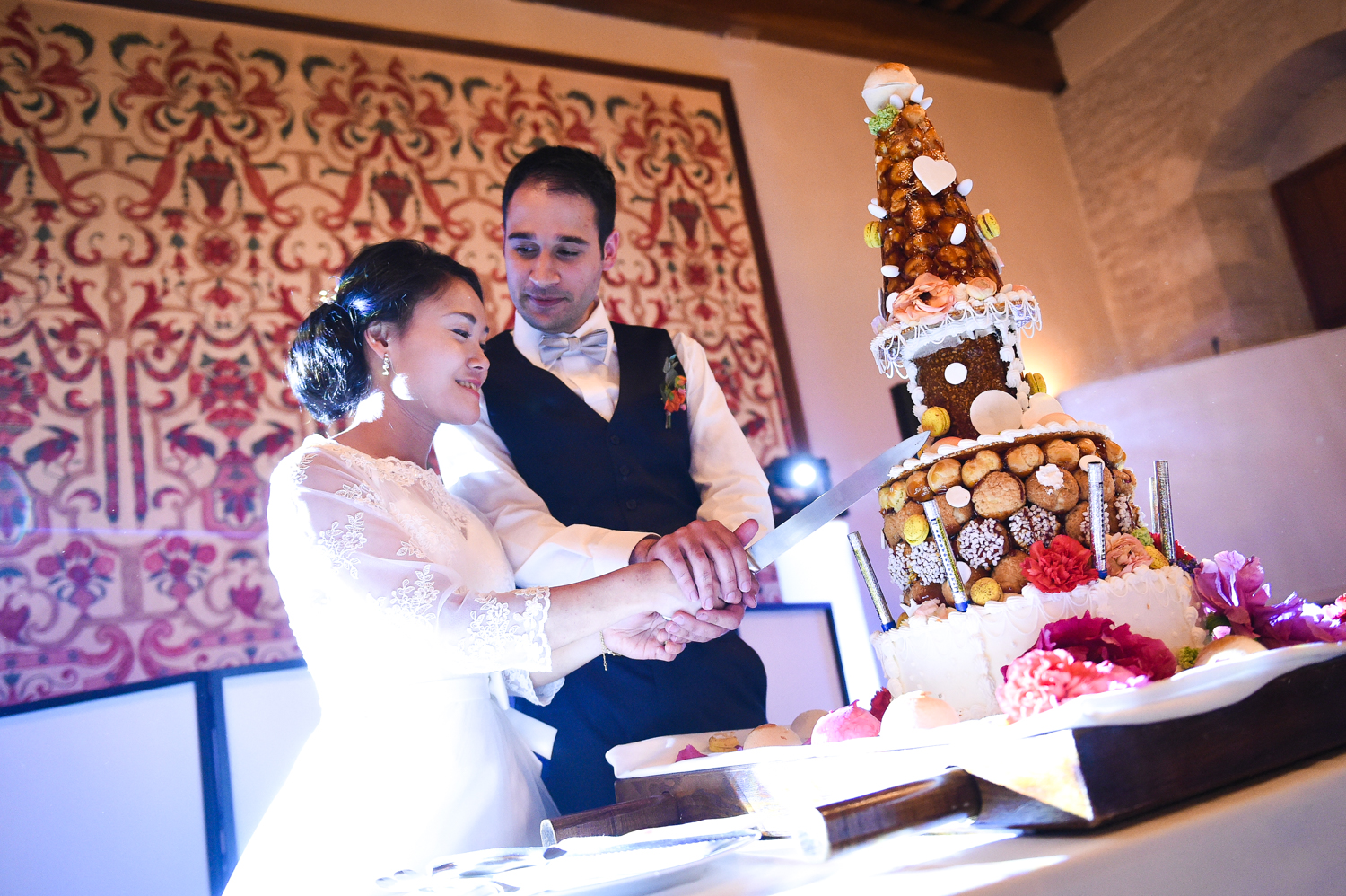 découvrez l'annuaire 2026 des photographes de mariage à besançon pour trouver le professionnel idéal qui capturera les plus beaux moments de votre journée spéciale.