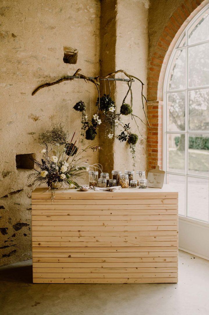 découvrez comment organiser un mariage éco-responsable avec des fournisseurs locaux et des pratiques zéro déchet pour une célébration durable et respectueuse de l'environnement.